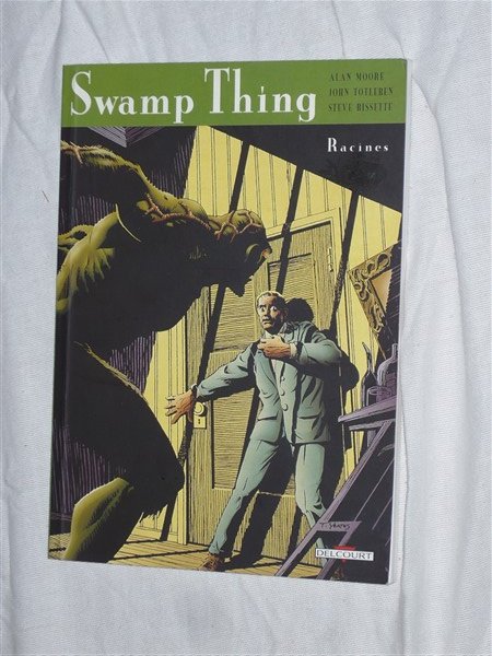 Moore, Alan - Swamp Thing