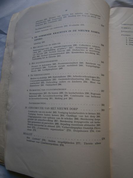 Constandse, Dr. A.K. - van zee tot land nr 31 Het dorp in de IJsselmeerpolders