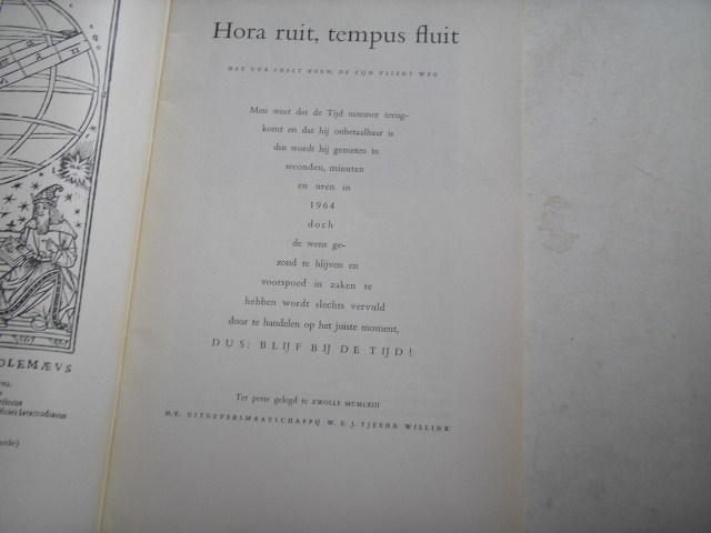Vries, Thom J. de - Hora Ruit, Tempus Fluit