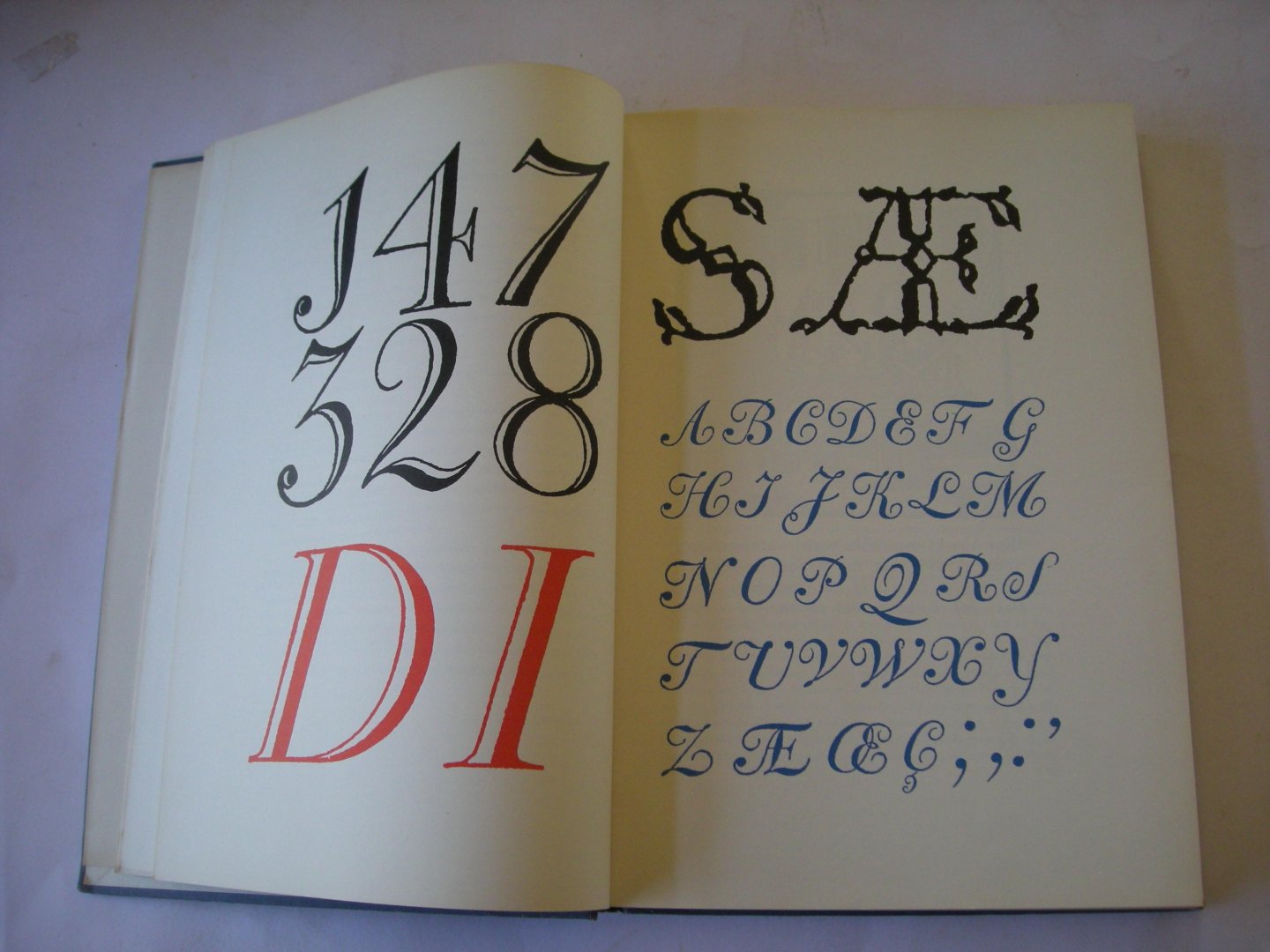 Wieringa, Dr. W.J. - Ten dienste van bedrijf en gemeenschap