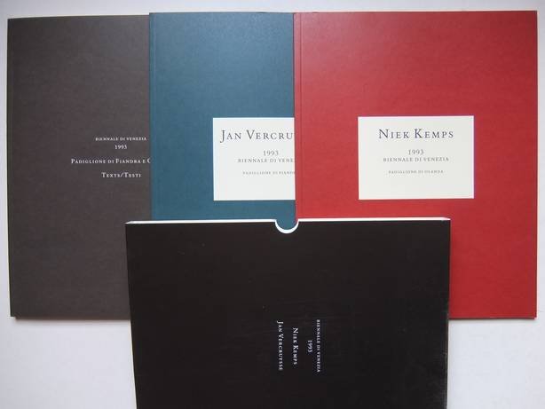 Debbaut, Jan. - Biennale di Venezia 1993. Padiglione di Fiandra e Olanda. texts/ testi. Jan Vercruysse/ Padiglione Fiandra. Niek Kemps/ Padiglione di Olanda. 3 vols.