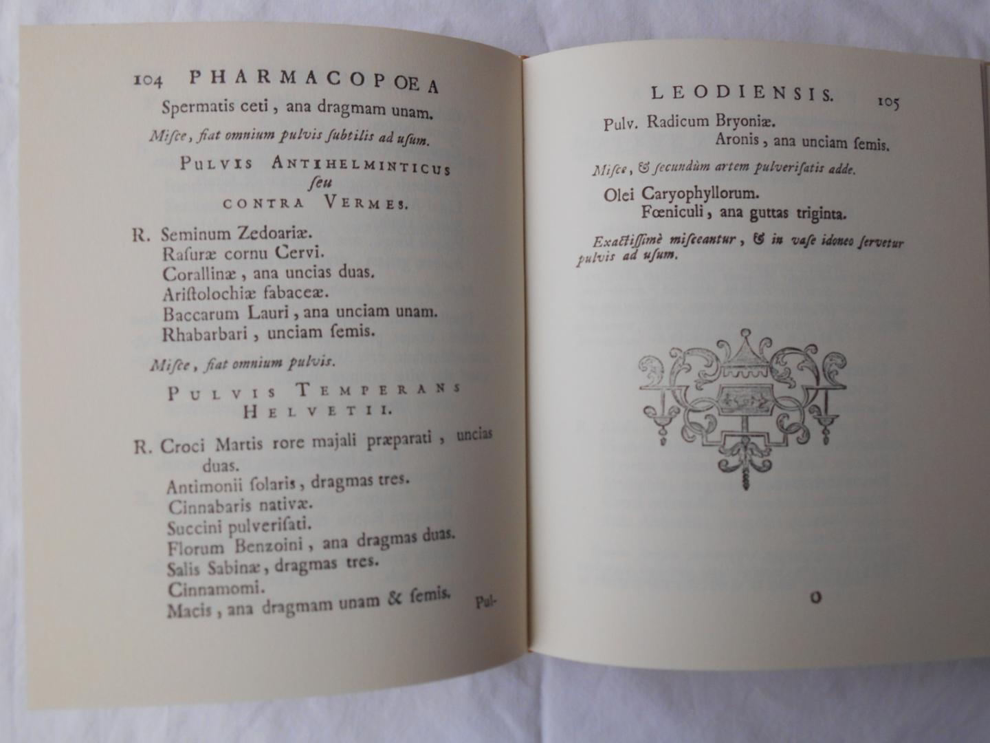 Vandewiele, L.J. (voorwoord) - Pharmacopoea Leodiensis, 1741, facsimile - reprint