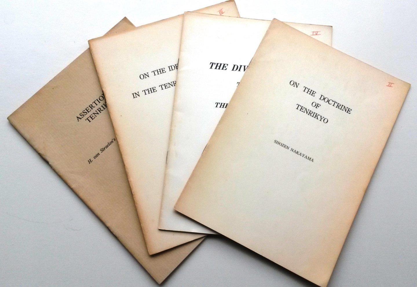 Nakayama, Shozen (et al) - Four pamphlets on the doctrine of Tenrikyo - 1954/1959