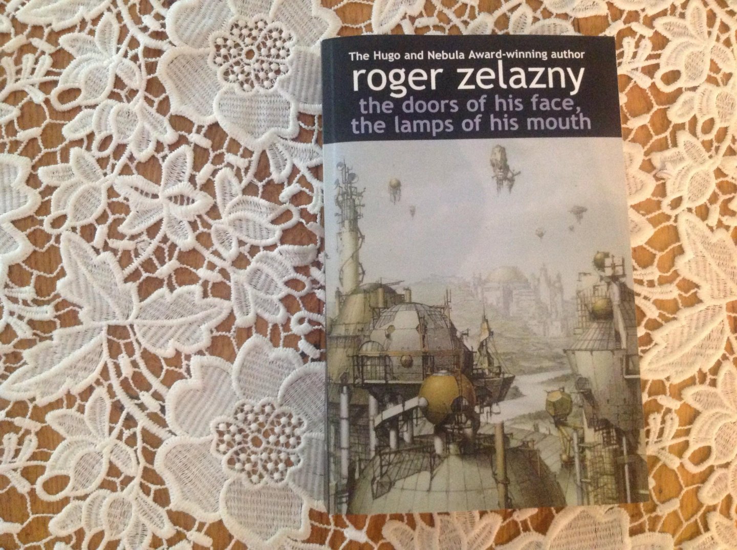 Roger Zelazny - Doors of His Face, the Lamps of His Mouth
