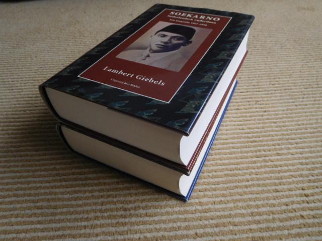 Giebels, Lambert - Soekarno Nederlandsch onderdaan, een biografie 1901-1950 / Soekarno President, een biografie 1950-1970 (in een koop)