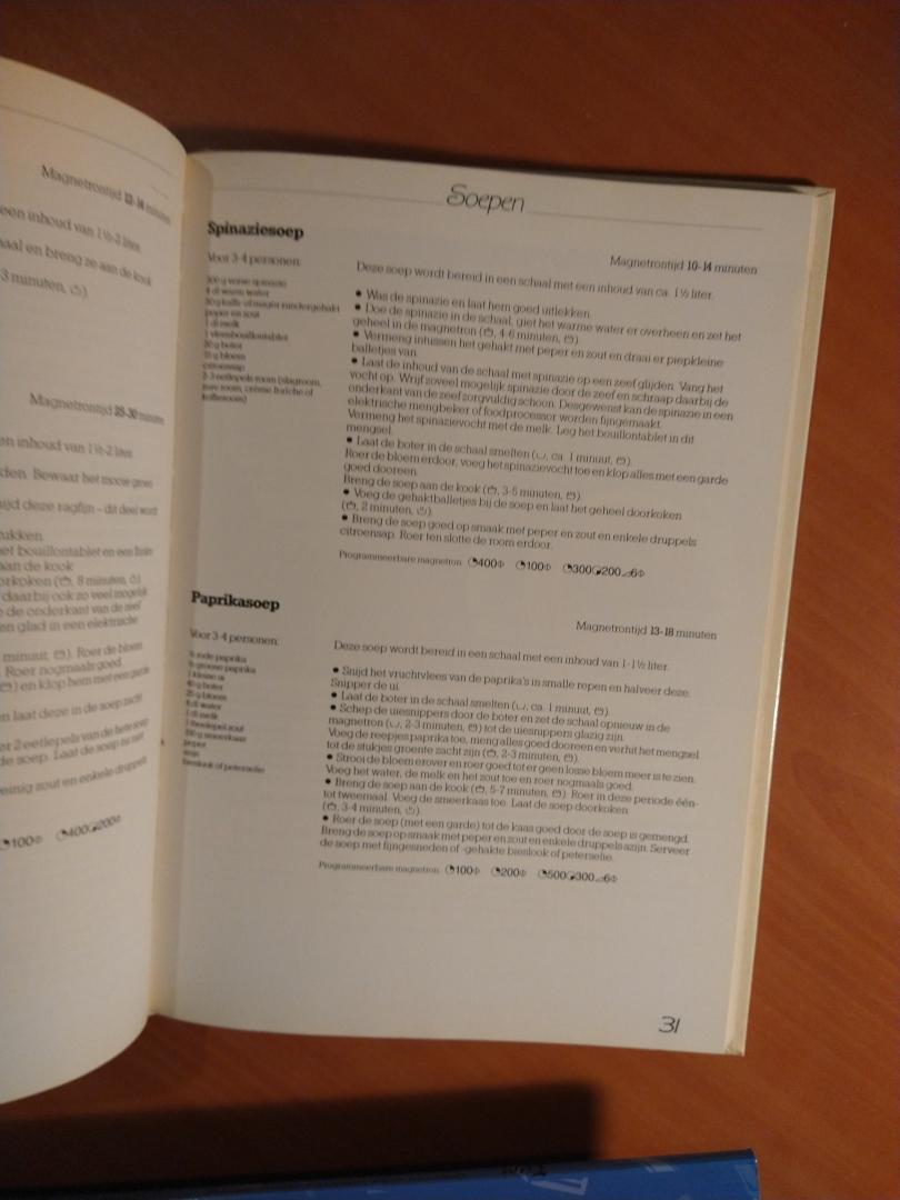 Holleman, Ria; Kleijn, Anneke - Het magnetron kookboek