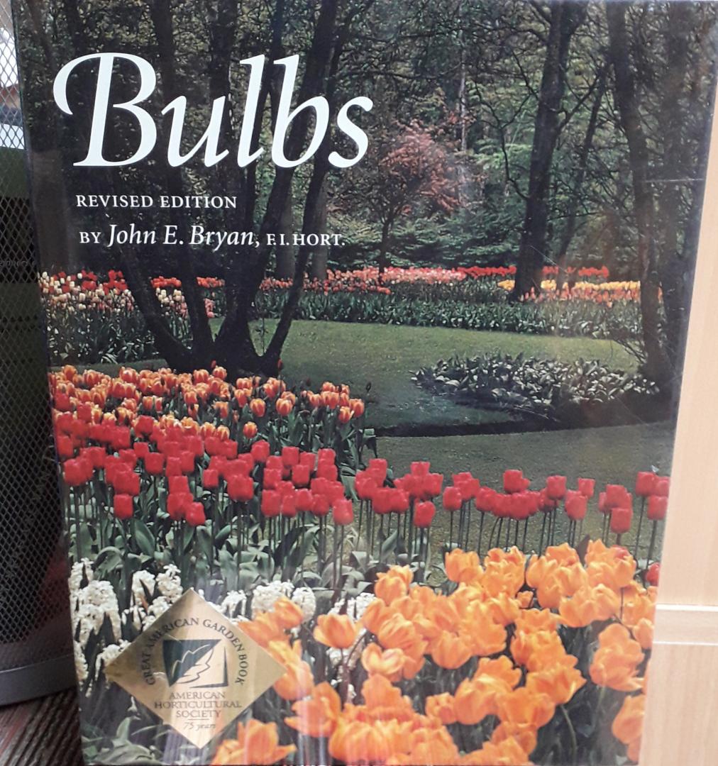 John E.Bryan - Bulbs, revised edition