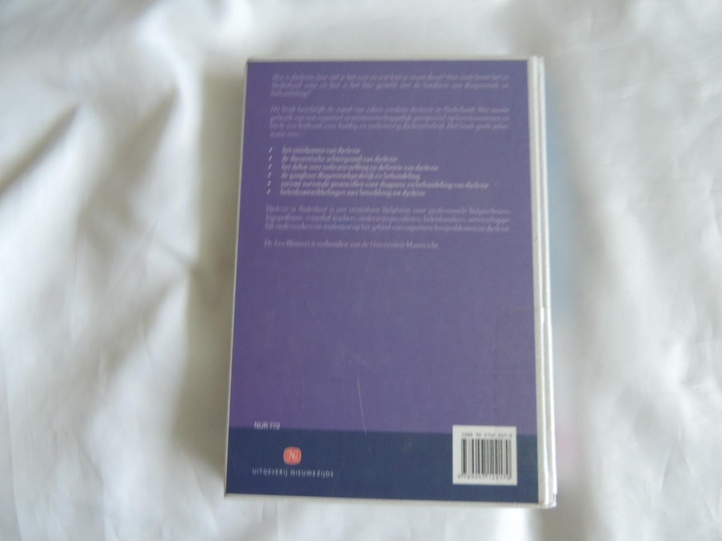 Blomert, Leo - Dyslexie in Nederland. Theorie, praktijk en beleid.