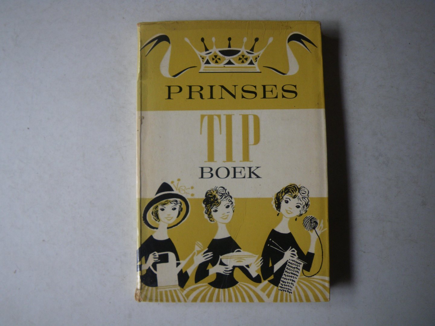 redactie - Prinses Tip-Boek- Boekje met vele huishoudelijke tips en middeltjes