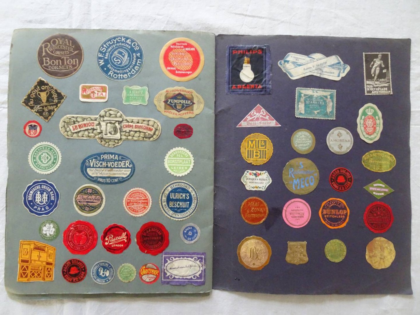 N.n.. - Sluitzegel Album. Ca. 320 sluitzegels.