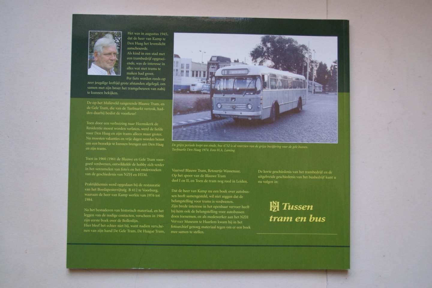 Ad van Kamp - Tussen Tram en Bus  van Boedapester tot Bolramer