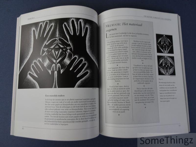 Judith Cornell. - Mandala. Stralende symbolen voor zelfontplooiing en heling.