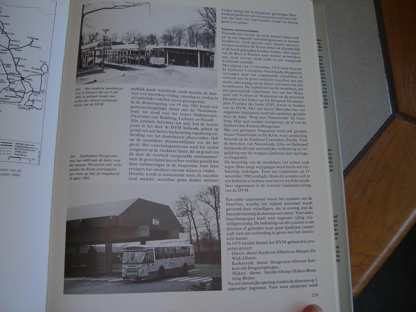 A.E van Bergen - H. Zandbergen. - Van stoomtram tot DVM. De geschiedenis van de stoomtram en autobus in Noord- Overijssel en Drenthe.