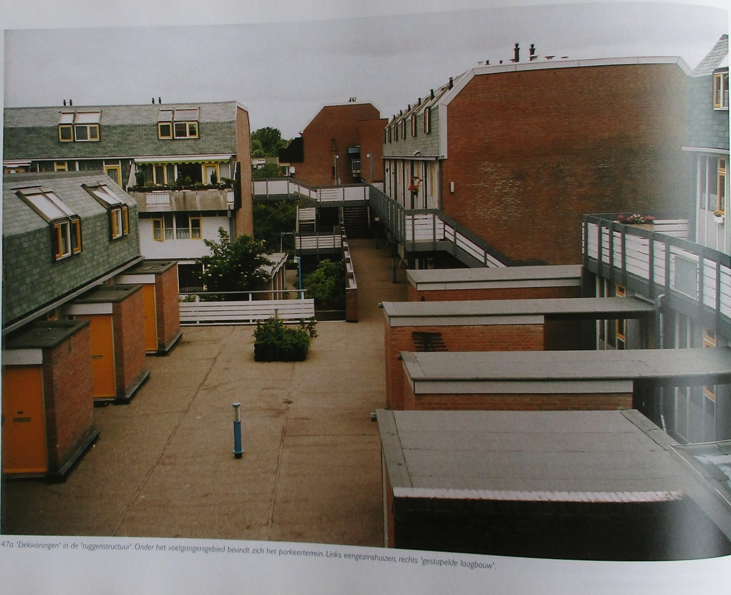 GENT, BARTH. VAN - Zoetermeer, ontwikkeling van een stad. Hardcover (linnen),