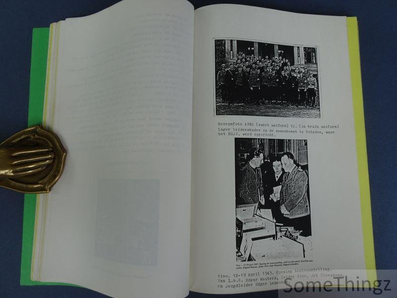 Vereecken, Piet. - De Vlaamse jeugd in oorlogstijd, 1934 - 1945.
