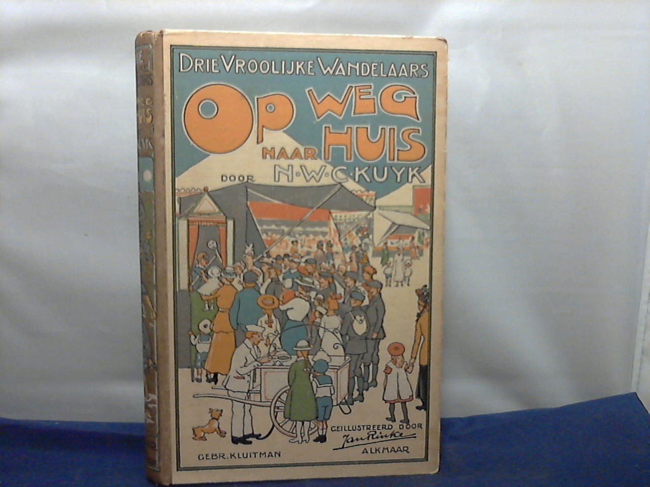 Kuyk N.W.C, illustraties Jan Rinke - Drie vroolijke wandelaars op weg naar huis