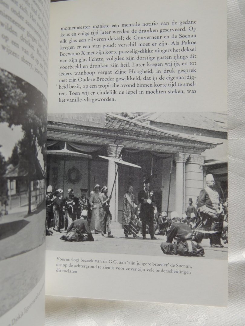 FABRICIUS, JOHAN - Een reis door het nieuwe Indonesie -Sentimental journey