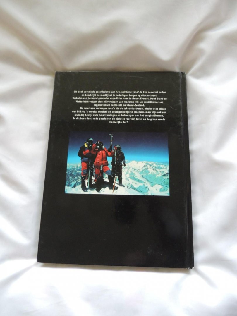 Ardito, Stefano - Stefano Ardito; René Nabbe; Elke Doelman - Bergbeklimmen. De beklimming van 's werelds bekendste bergen