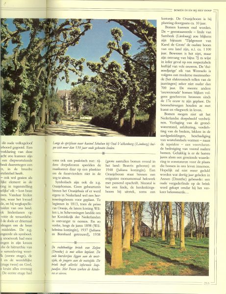 Honders J. en J Smit The Reader´s Digest & 40 wandelroutes vijf bekende nederlanders over hun geliefkoosde dorp .. Grouw .. Griendtsveen .. Noordeloos .. Twisk .. en Peize - Dorpen in Nederland.. Ondanks het kanon is het Wellerondom van Brielle een vriendelijk pleintje . de pompdateertr van 1590 .. en de oude Haven van Enkhuizen