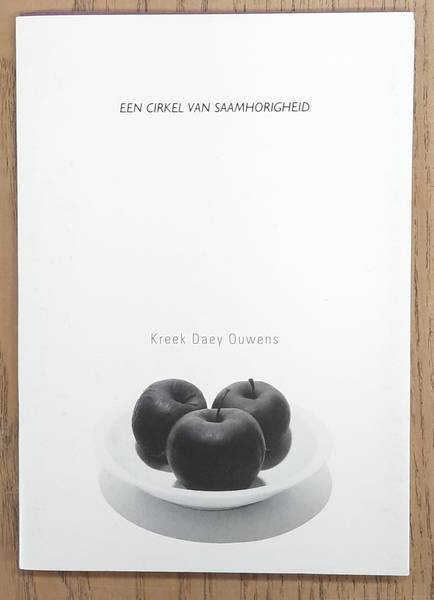 DAEY OUWENS, KREEK. - Een Cirkel van Saamhorigheid