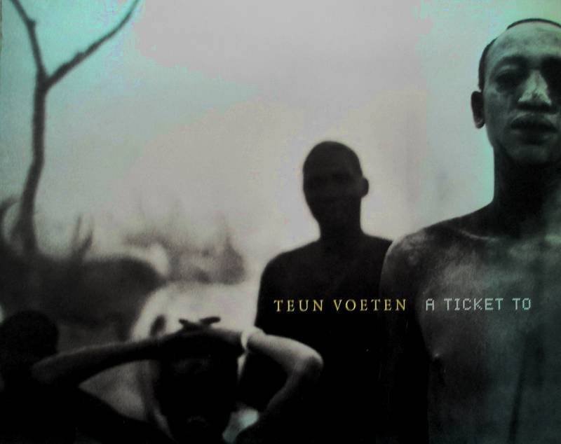 VOETEN, TEUN - BEUNDERS, HENRI. - A ticket to Bosnië, Soedan, Rwanda, Afghanistan Sierra Leone.