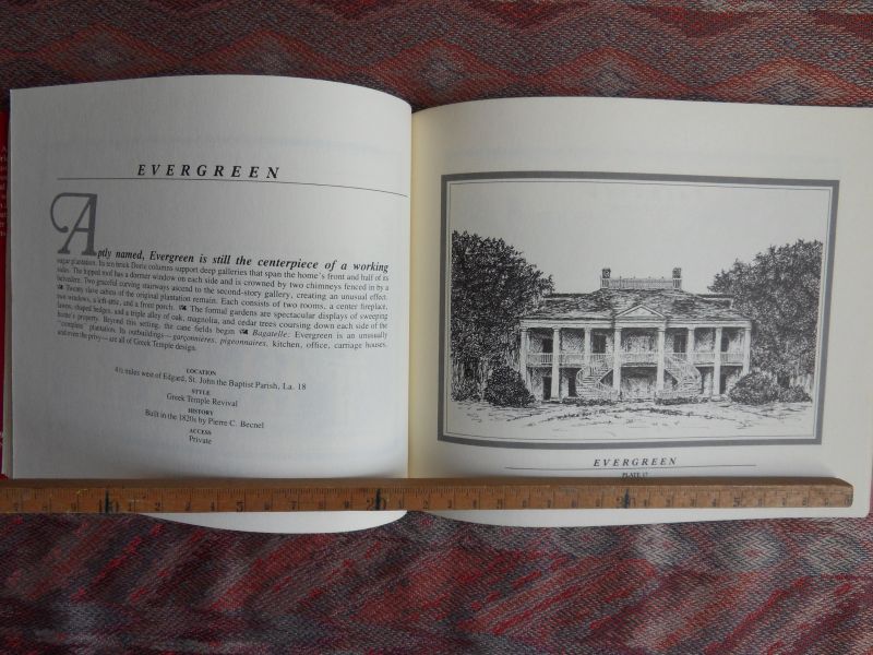 Arrigo, Joseph A.; Batt, Cara M. [ ! GESIGNEERD / SIGNED ]. - Plantations. - Forty-four of Louisiana`s most beautiful Antebellum Plantation Houses. --- 1st. edition, 1983. Paperback, oblong formaat. Met zeer fraaie zwart-wit illustraties en beschrijving van de huizen en hun ligging. 96 pp.