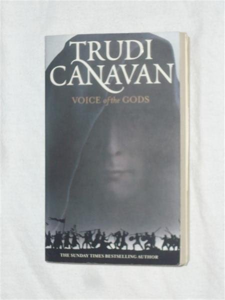 Canavan, Trudi - Age of the five, 3: Voice of the gods