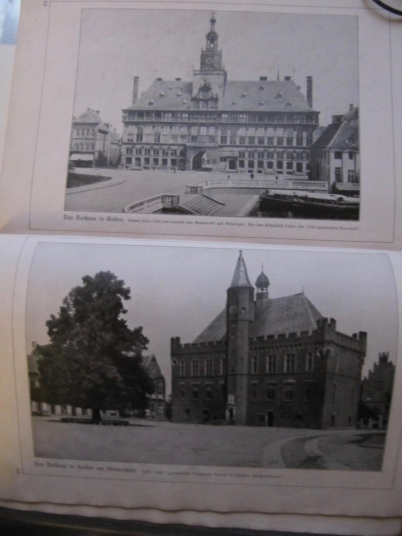 Redactie - Grosse Bürgerbauten aus vier Jahrhunderten Deutscher Vergangenheit