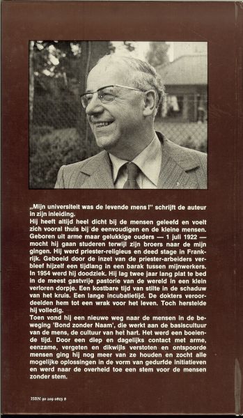 Bosmans Phil  Omslagontwerp Bert Pieters .. Omslagfoto Louis Moeyersoms  met heel veel mooie illustraties - In liefde weer mens worden