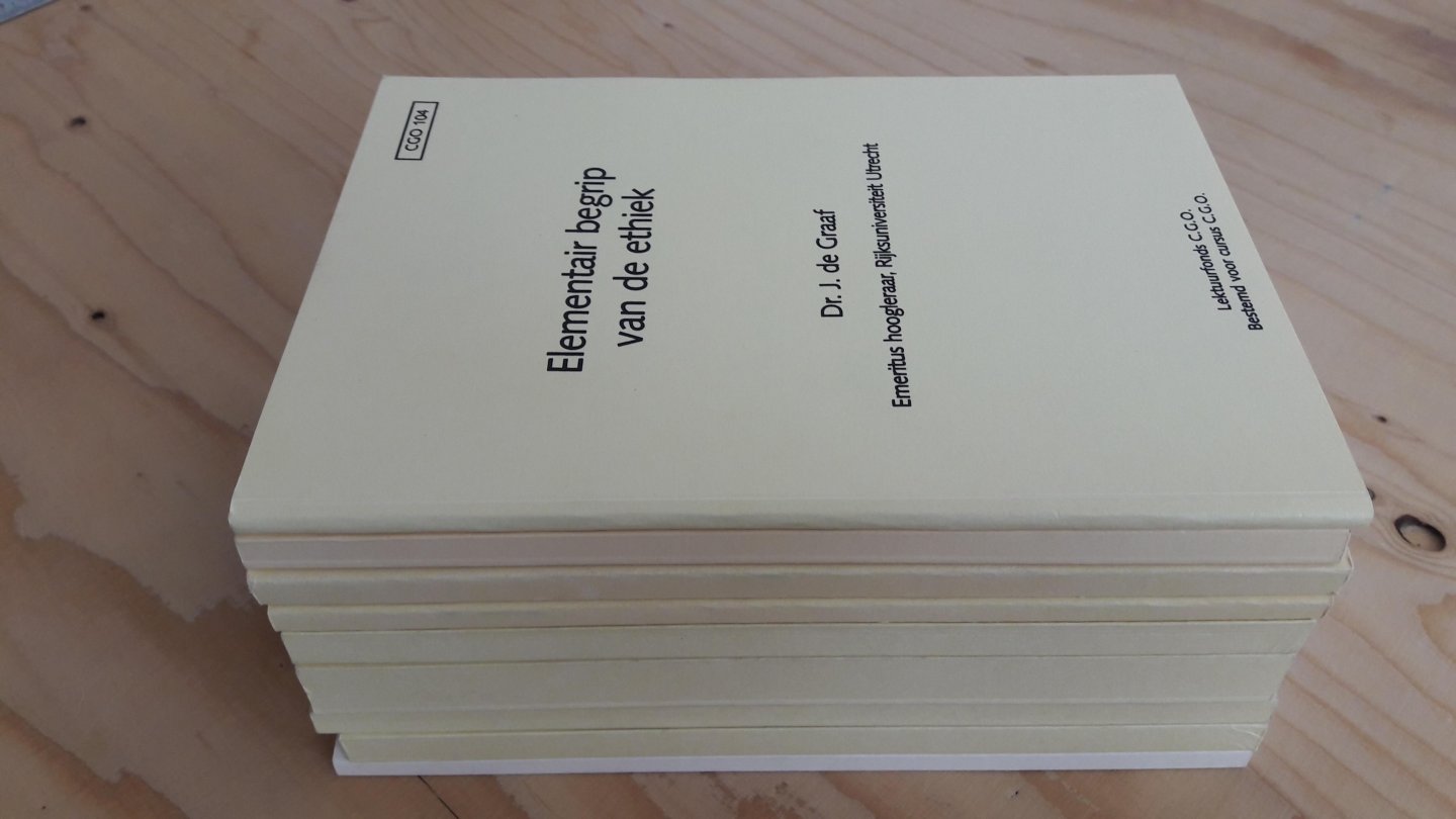 Strijbos/Beek/Douma /Seldenrijk/Runia/Veld/ Gier/Knepper/Graaf - SET 9 dln C.G.O.: Nieuwe medische ethiek (cgo 521) + Van verlichting tot verduistering? (cgo 416) + Milieu en manipulatie (cgo 312) + Orientatie en evaluatie (cgo 505) + Wegen en doolwegen nieuwere theologie (cgo 513) + Gelijk het gras (cgo 302)