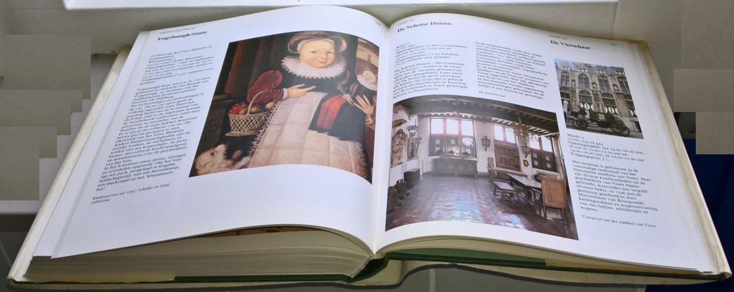 Overbeek,Annemiek tekst en redactie, Elffers Joost - Schuyt Mike samenstelling - Groot museumboek / Geïllustreerde gids langs 660 musea van Nederland