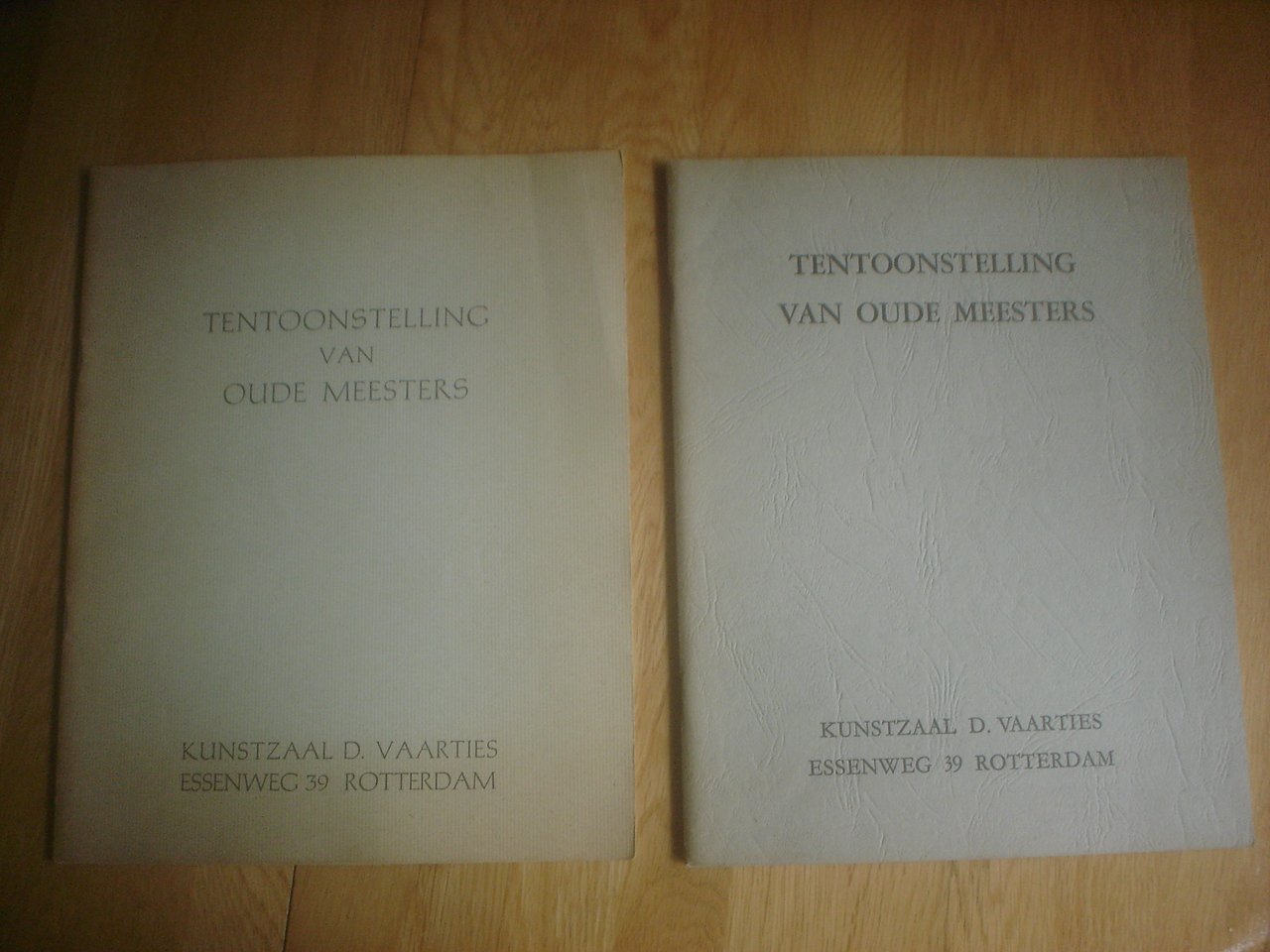 Enkele opmerkingen over verzamelen door Dr. D. Hannema. - Catalogus (2x): TENTOONSTELLING VAN OUDE MEESTERS 10 december 1959 - 18 Januari 1960 ///14 December 1961 - 23 Januari 1962