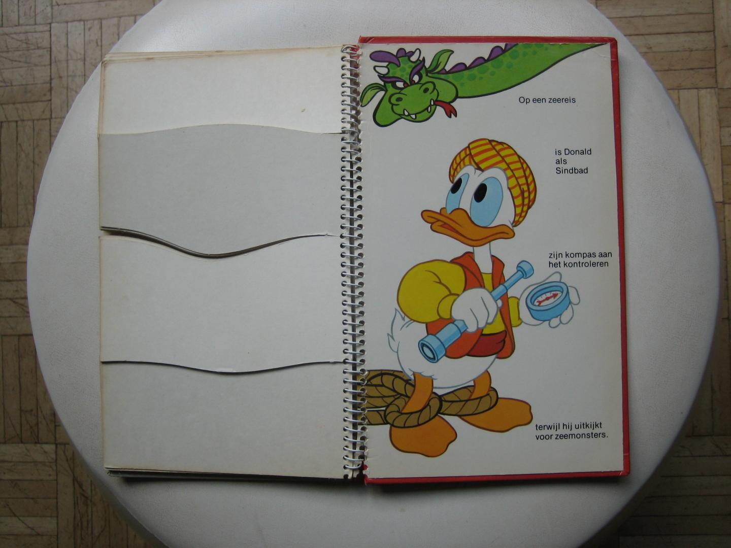 Walt Disney - Donald Duck de held / Zeer oud Donald Duck-boek
