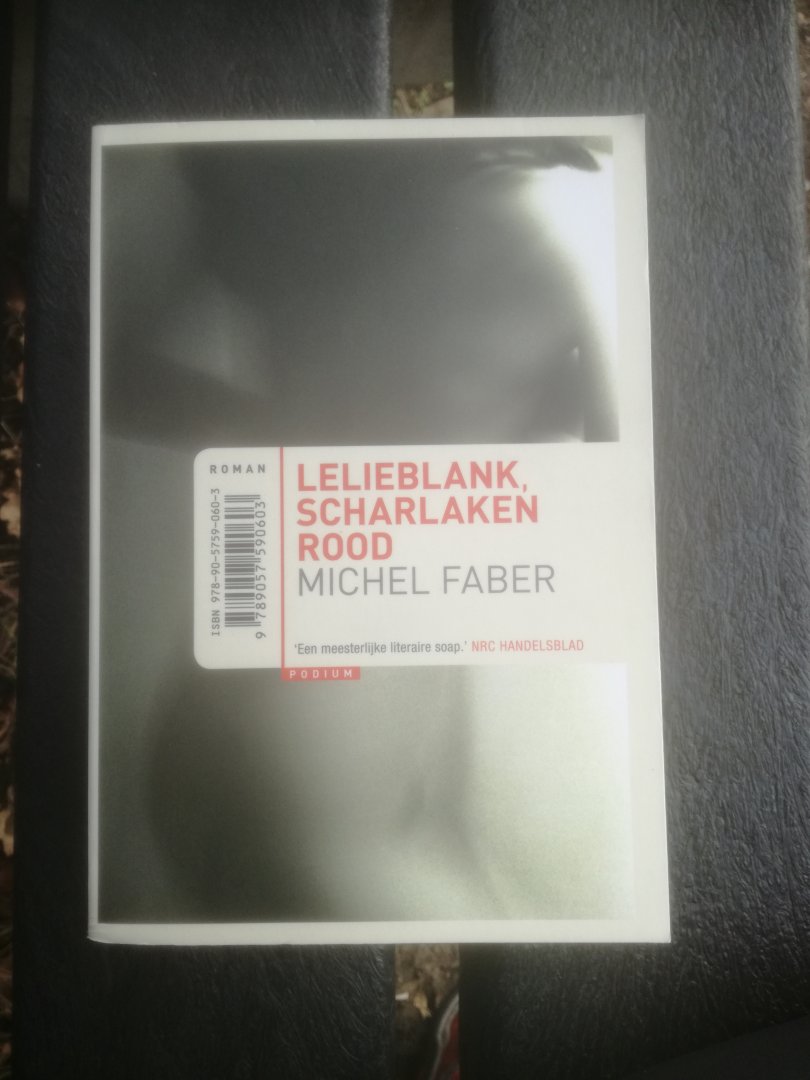 Faber, Michel - Lelieblank, scharlakenrood