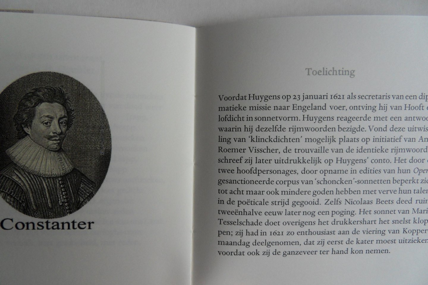 Hooft, Pieter Cornelisz; Huygens, Constantijn; e.a. [ met een toelichting van Kees Thomassen ]. - De Schoncken-Sonnetten. [ Genummerd ex. 23 / 60 ]. [ Met EXTRA handgeschreven kaart door Kees Thomassen ].