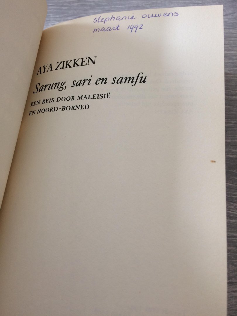 Aya Zikken - Sarung, sari en samfu / druk 2
