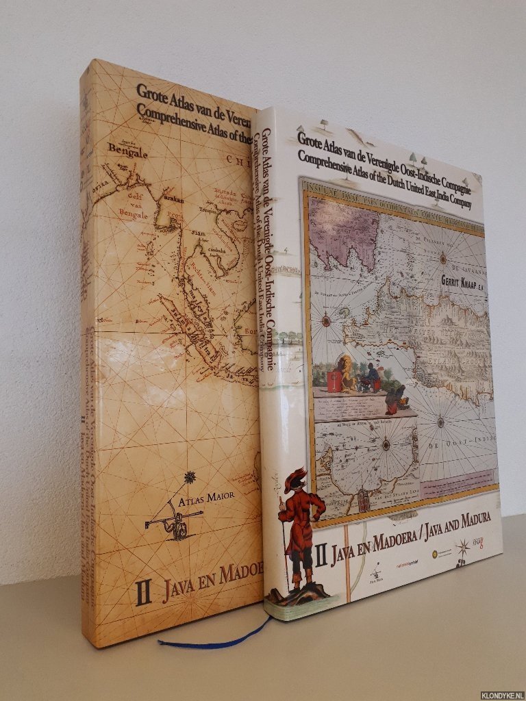 Knaap, Gerrit - and others - Grote Atlas van de Verenigde Oost-Indische Compagnie deel II: Java en Madoera = Comprehensive Atlas of the Dutch United East India Company Volume II: Java and Madura