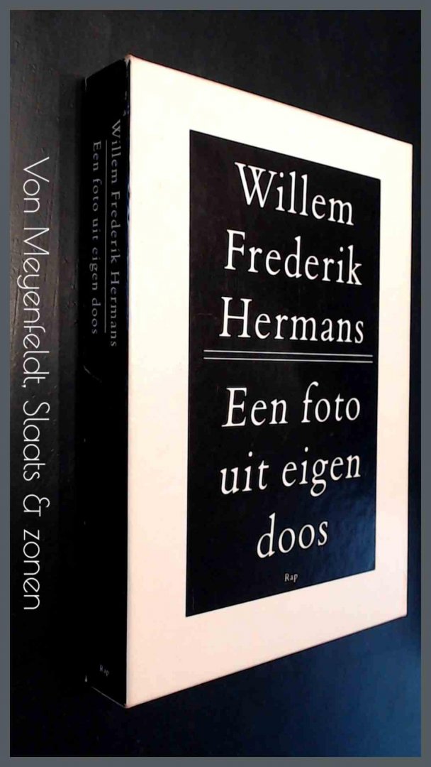 Hermans, W. F. - Een foto uit eigen doos