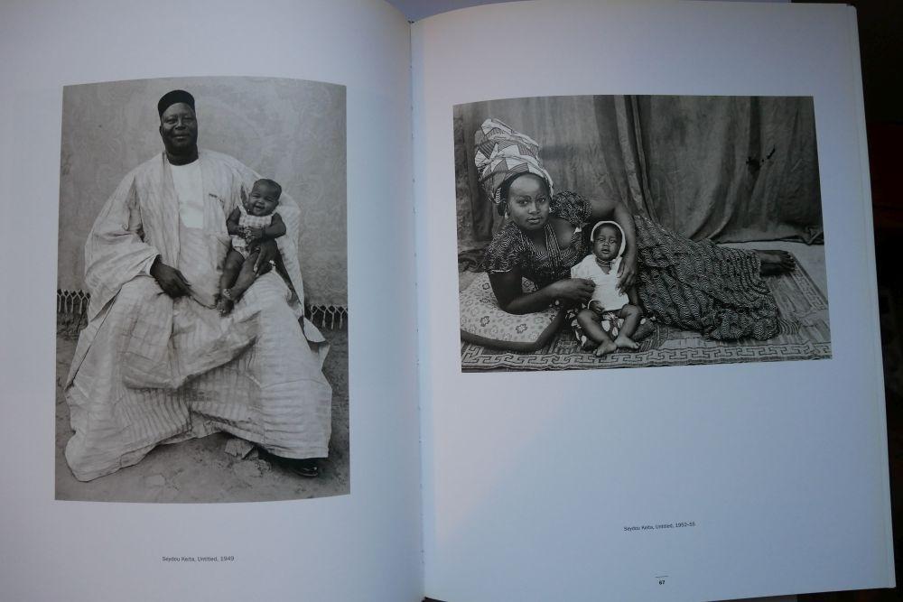 Okwui Enwezor - In/sight   African Photographers, 1940 to the present