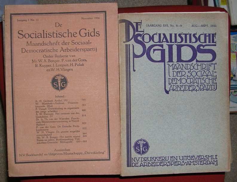 Socialistische - De Socialistische Gids : maandschrift der Sociaal-Democratische Arbeiderspartij. 31 losse nummers uit de periode 1916-1938.