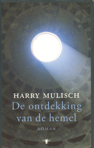 Mulisch, Harry - De Ontdekking van de Hemel, 903 pag.  paperback, zeer goede staat (naam op schutblad)