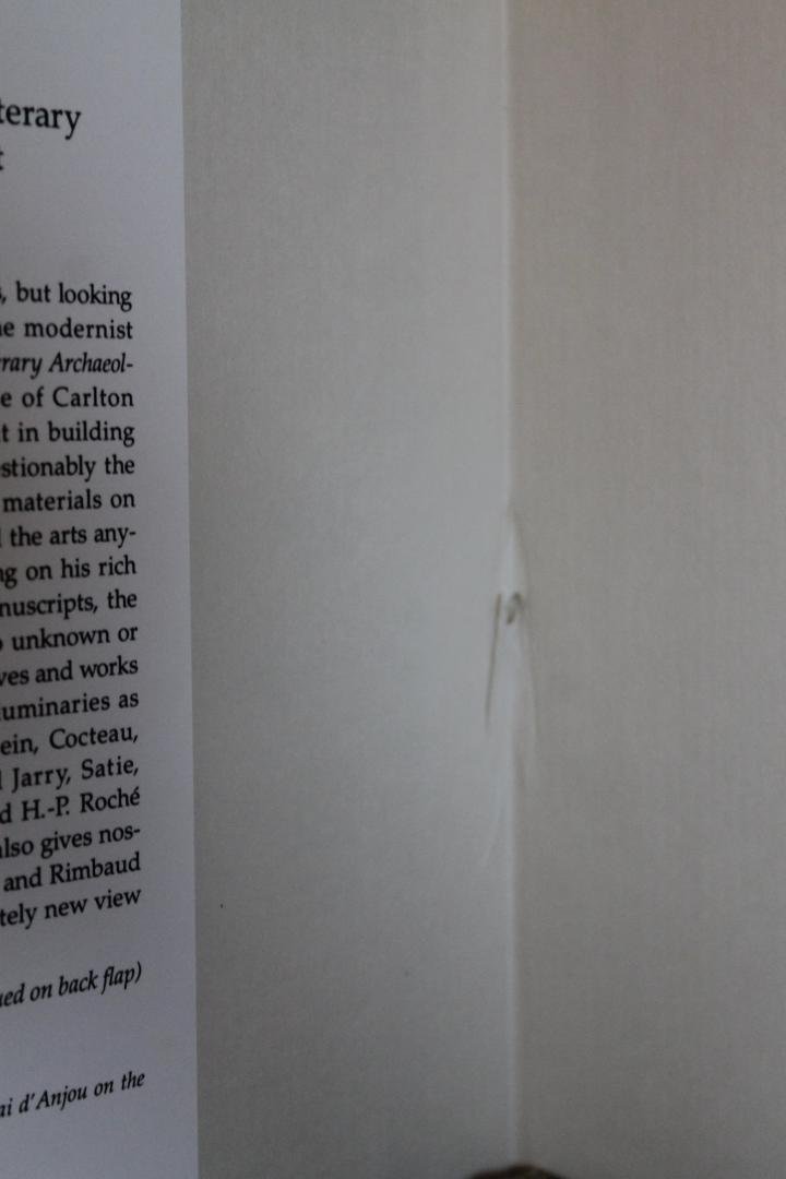LAKE, Carlton - Confessions of a Literary Archaeologist.