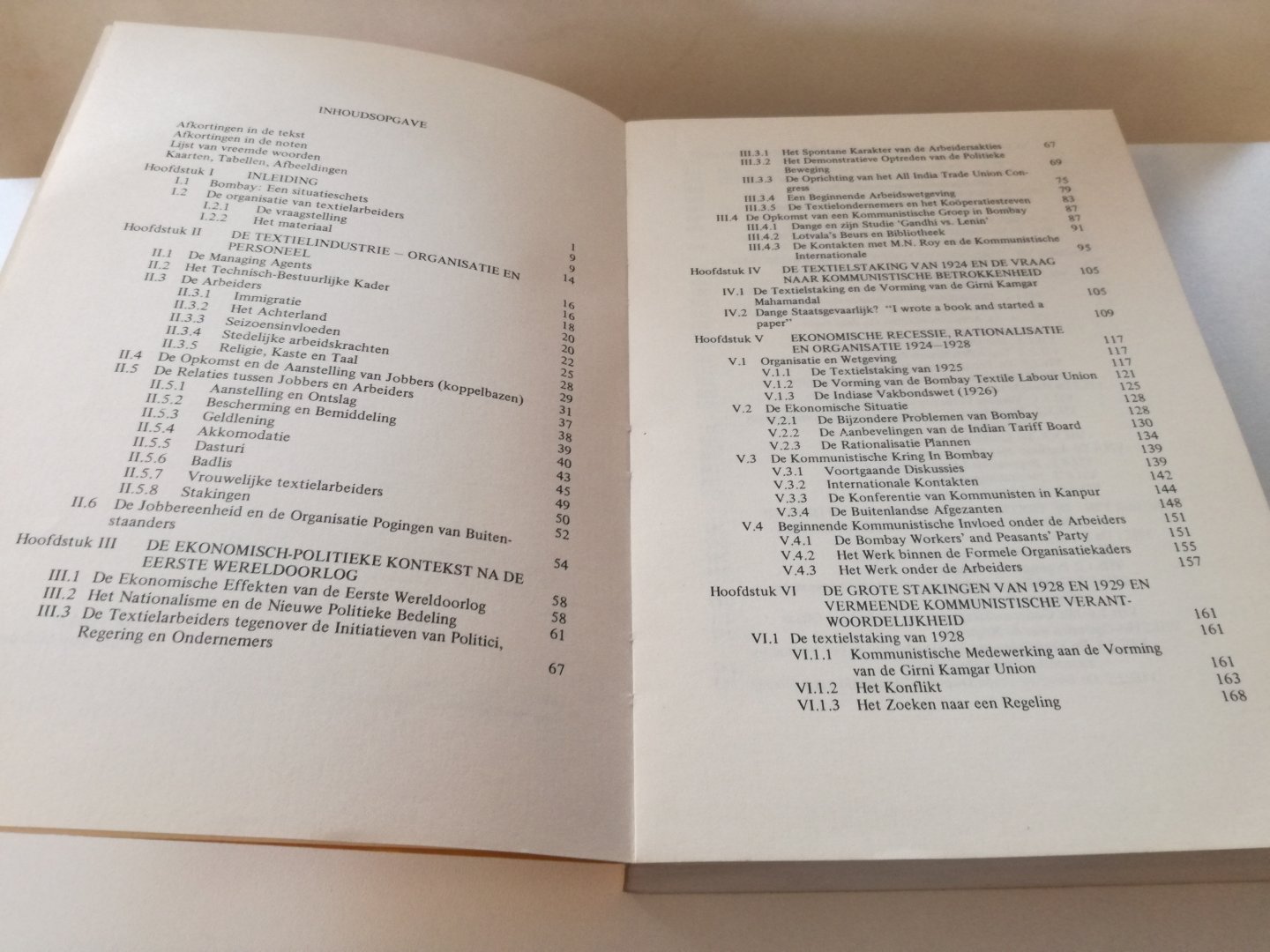 Dick Kooiman - Koppelbazen, Kommunisten en Ekonomische Krisis