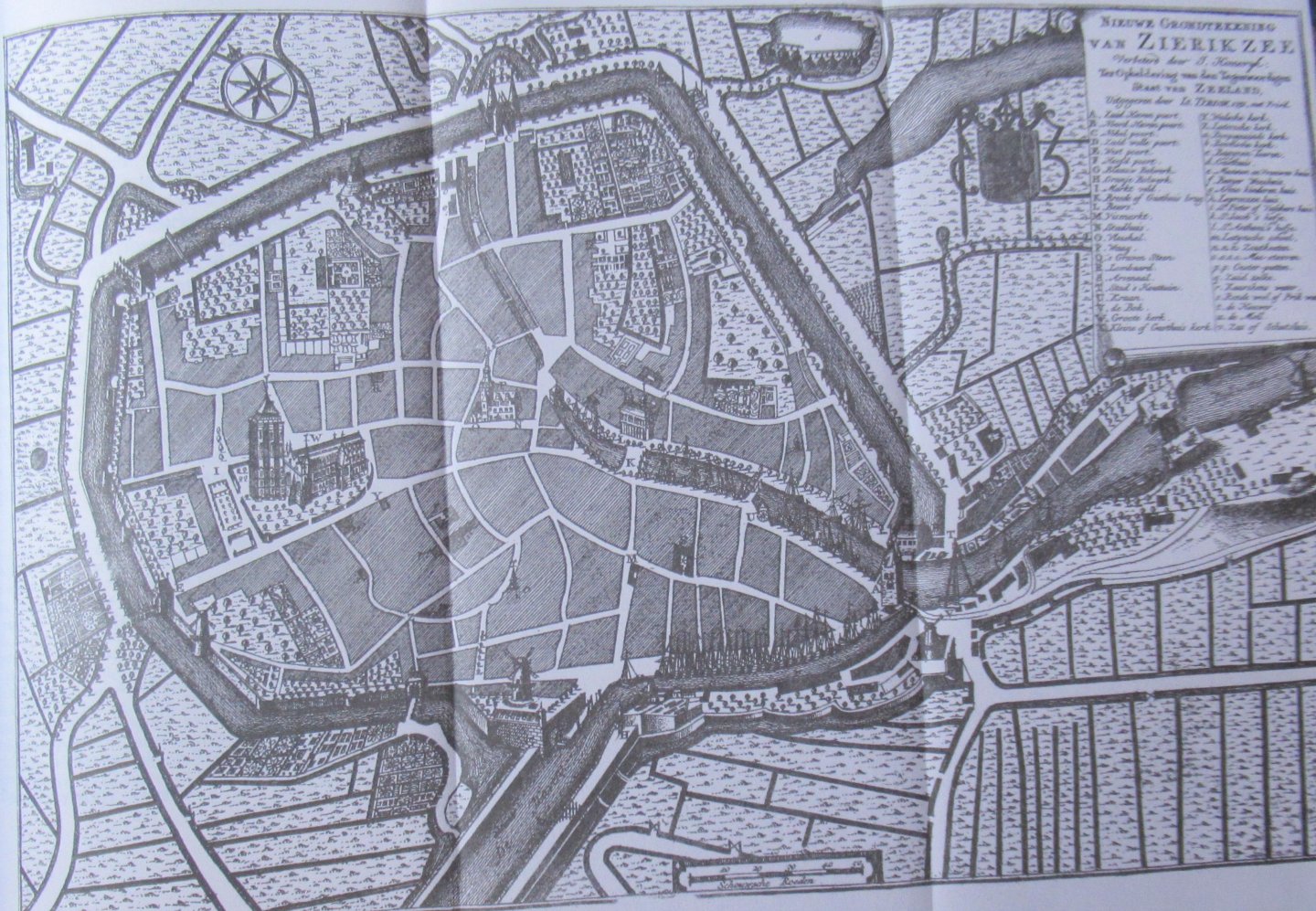 Boddaert, Pieter Mr. - Plevier, Johannes - van der Schatte, Nicolaas Mr. e.a. - Tegenwoordige staat der Vereenigde Nederlanden behelzende eene beschrijving van Zeeland