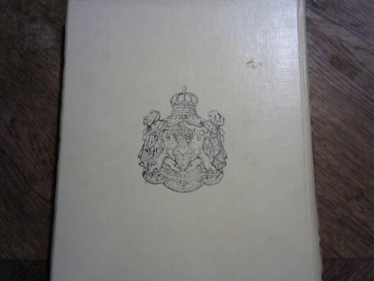 Naber Johanna W.A.en Neve L. de (Louise B.B.) - De vorstinnen van het Huis van Oranje-Nassau nieuwe uitgaaf met 37 portretten van Vorstinnen in Photogravure an Autotypie