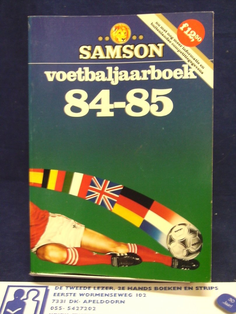 Houdt, Bep van en Muller, Lex - Voetbaljaarboek 84-85