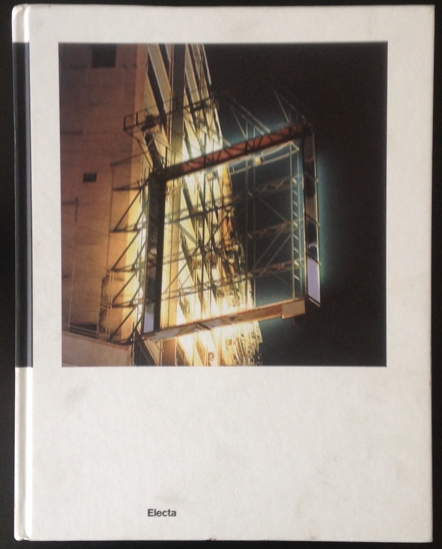 Sighicelli .Elisa - Electa,.;Een monografie over de kunstenaar Elisa Sighicelli , internationaal bekend om het experimentele karakter van zijn werken