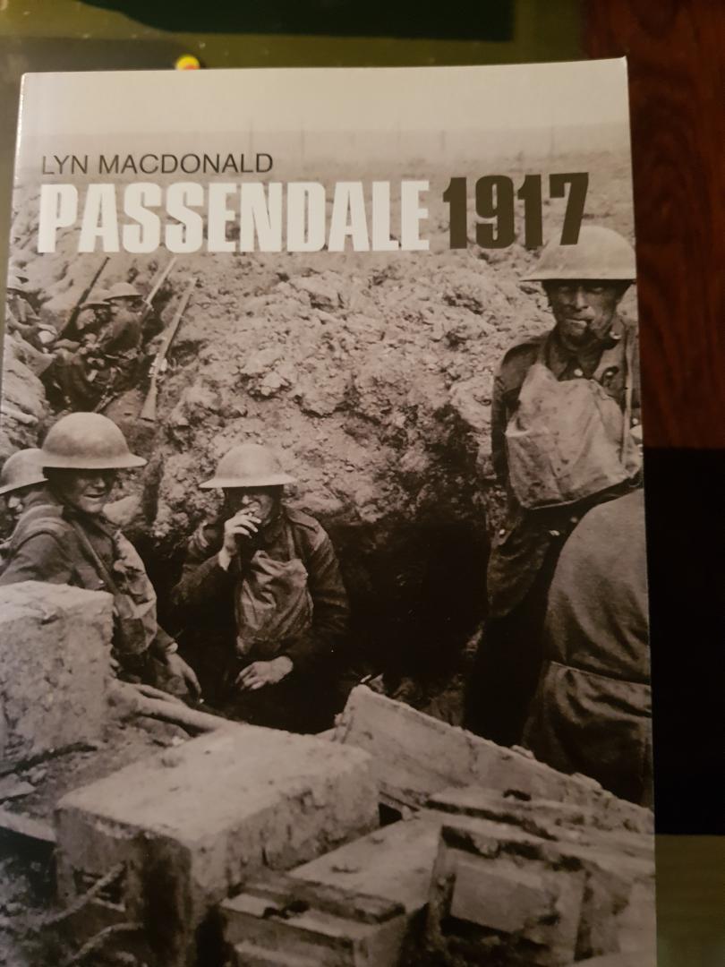 Macdonald, L. - Passendale 1917