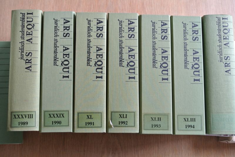 Redactie Ars Aequi - ARS AEQUI, Juridisch studentenblad; Complete jaargangen 1989, 1990, 1992, 1993, 1994 en1995