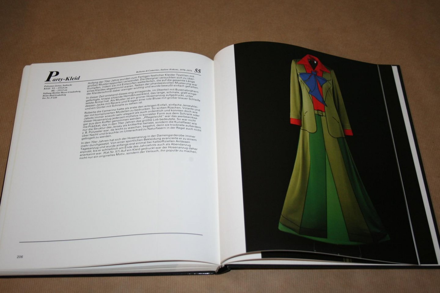 Gisela Reineking von Bock - 200 Jahre Mode  -- Kleider vom Rokoko bis heute